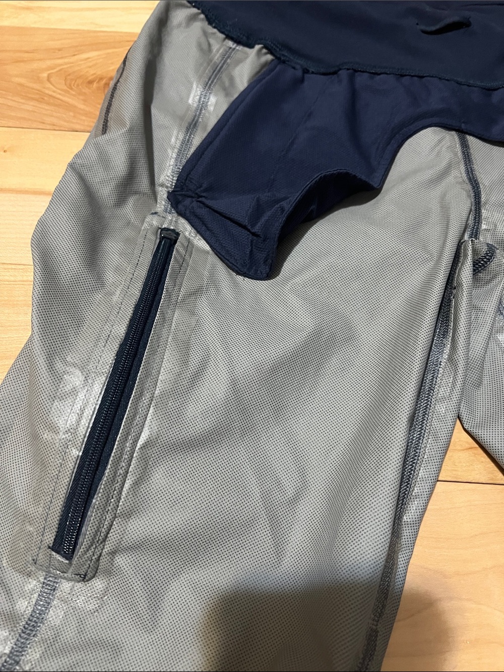 lululemon athletica navy beat the sleet pant - Picture 11 of 14